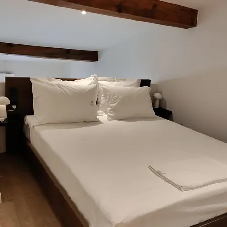 Art Navarino Apartment *