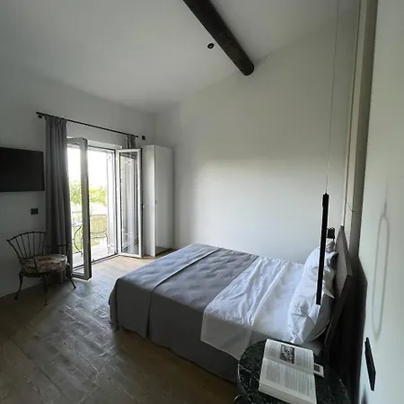 Apartment Art Navarino Gialova