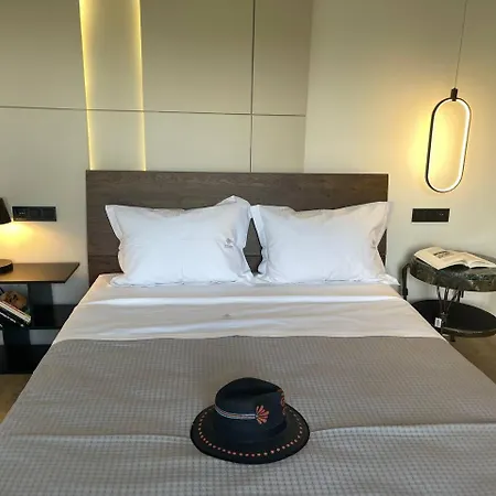 Art Navarino 아파트 *