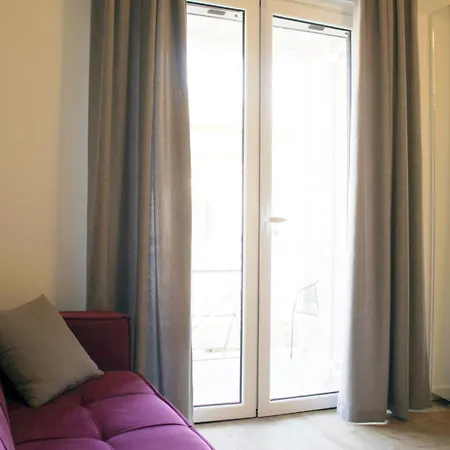 Apartment Art Navarino *
