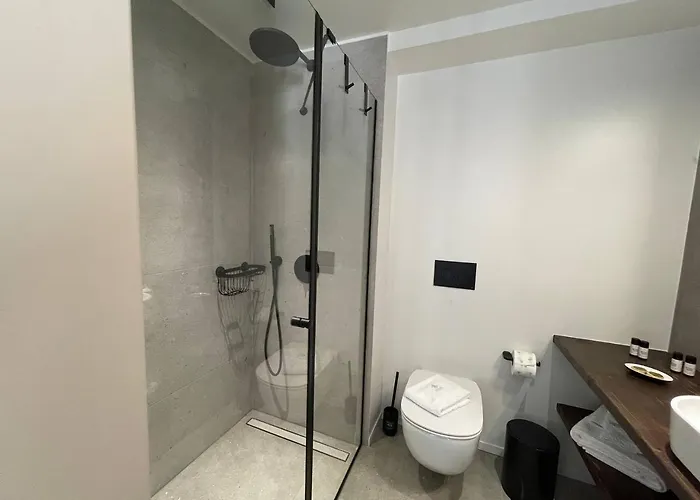 Art Navarino * 吉亚洛瓦