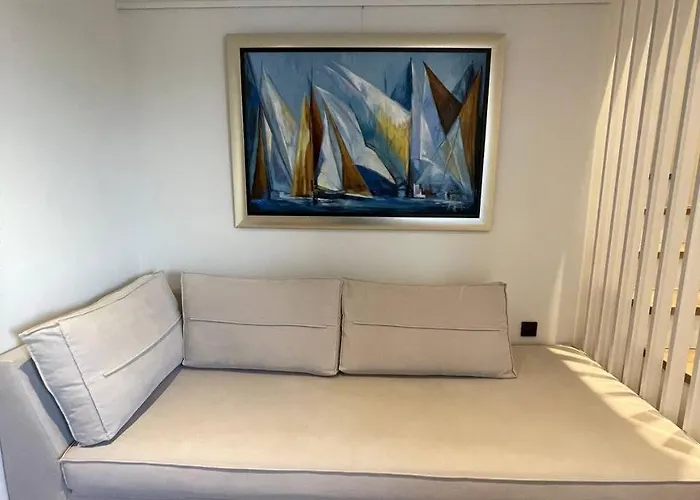 Art Navarino * 吉亚洛瓦