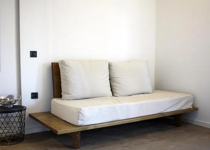 Art Navarino * Gialova