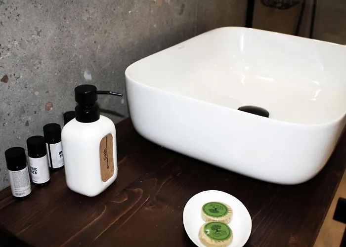 Art Navarino 吉亚洛瓦